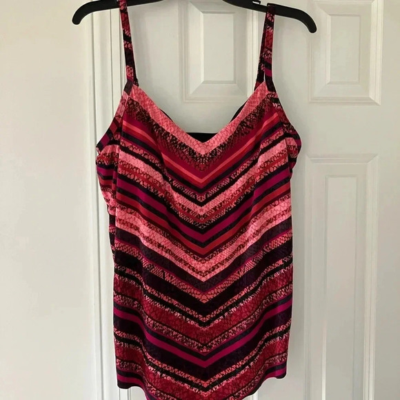 NWOT AQUA GREEN Swim Tank Top Tankini Pink Chevron Adjustable Straps - Picture 3 of 7